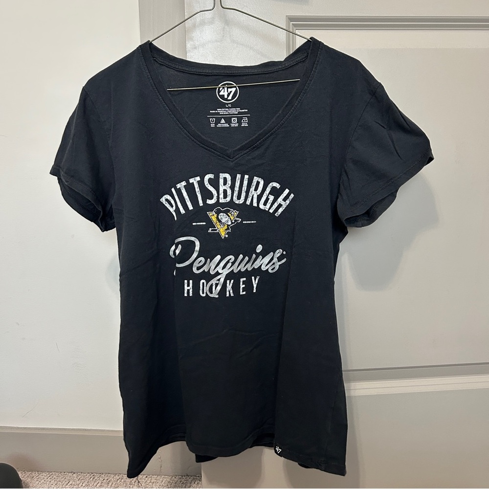 '47 Brand Pittsburgh Penguins Black V-Neck Tee